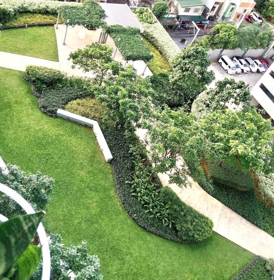 Myrvin At Grass Residences, Qc Manila Exteriör bild
